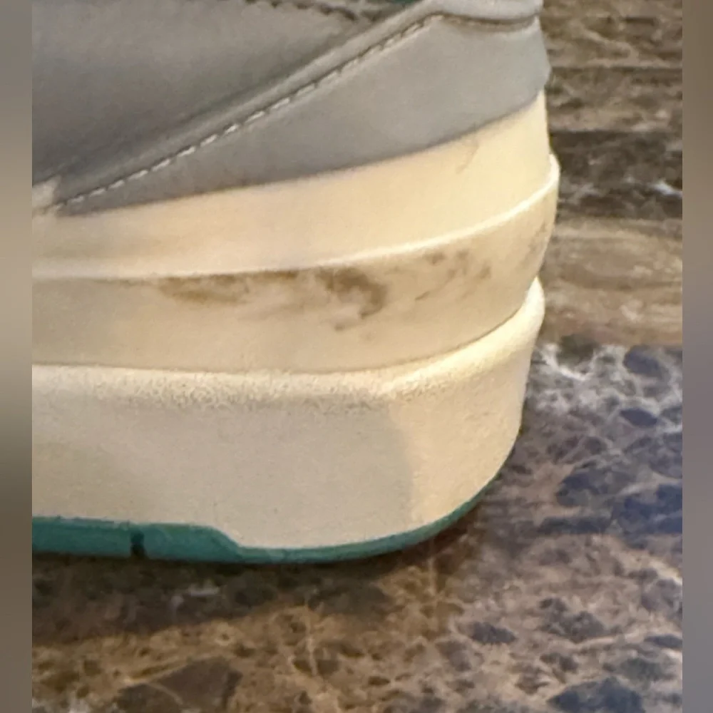 Nike. Wmns Air Jordan 2 Retro 'Crystal Mint'. Size 8.